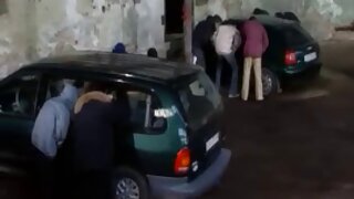 Zavodljiva i užasna cura LEE LEXXUS jebala je šlic s velikim dildom