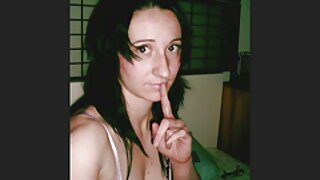 Dugonoga beba s ravnim sisama Anita dobija puna usta sperme nakon sparnog analnog seksa